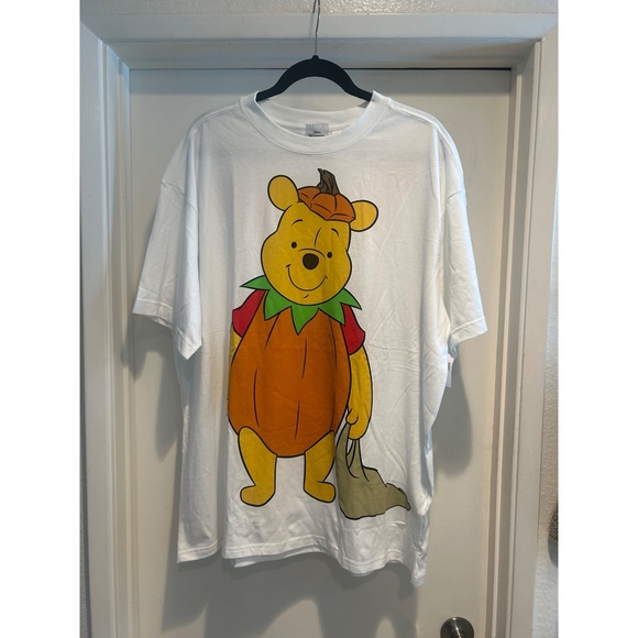 Disney’s Winnie the Pooh Halloween 2025 Tshirt - Picture 1 of 3